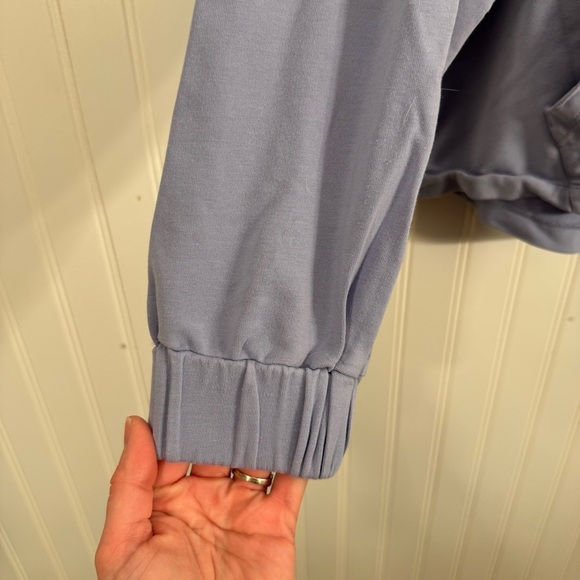 Knix Women’s Blue Activewear Hoodie Size XL - Picture 4 of 15